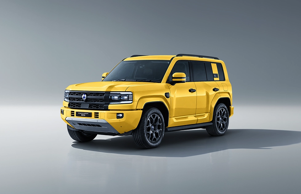 B5 Zenith - Exterior - Front-yellow